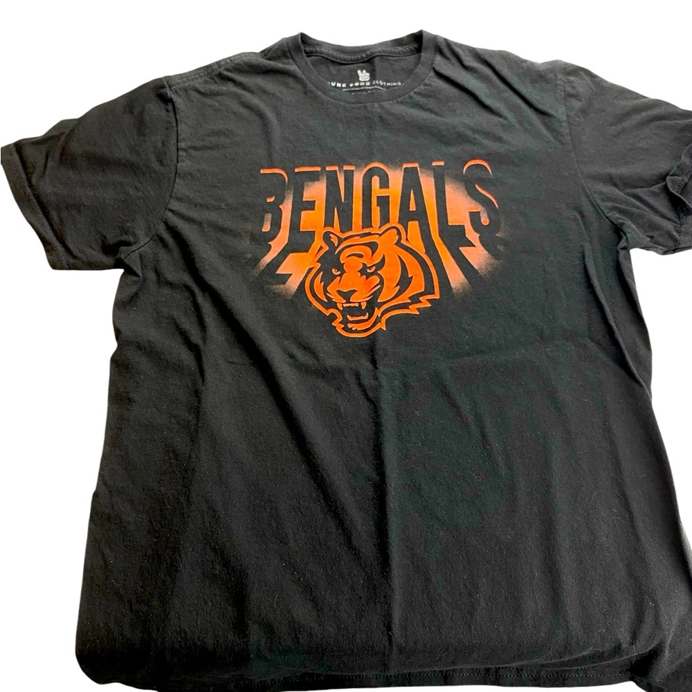 Women’s Bengals T Medium